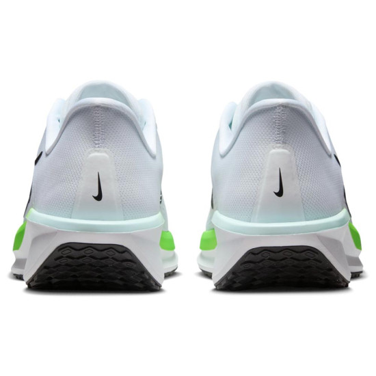 Nike Quest 6
